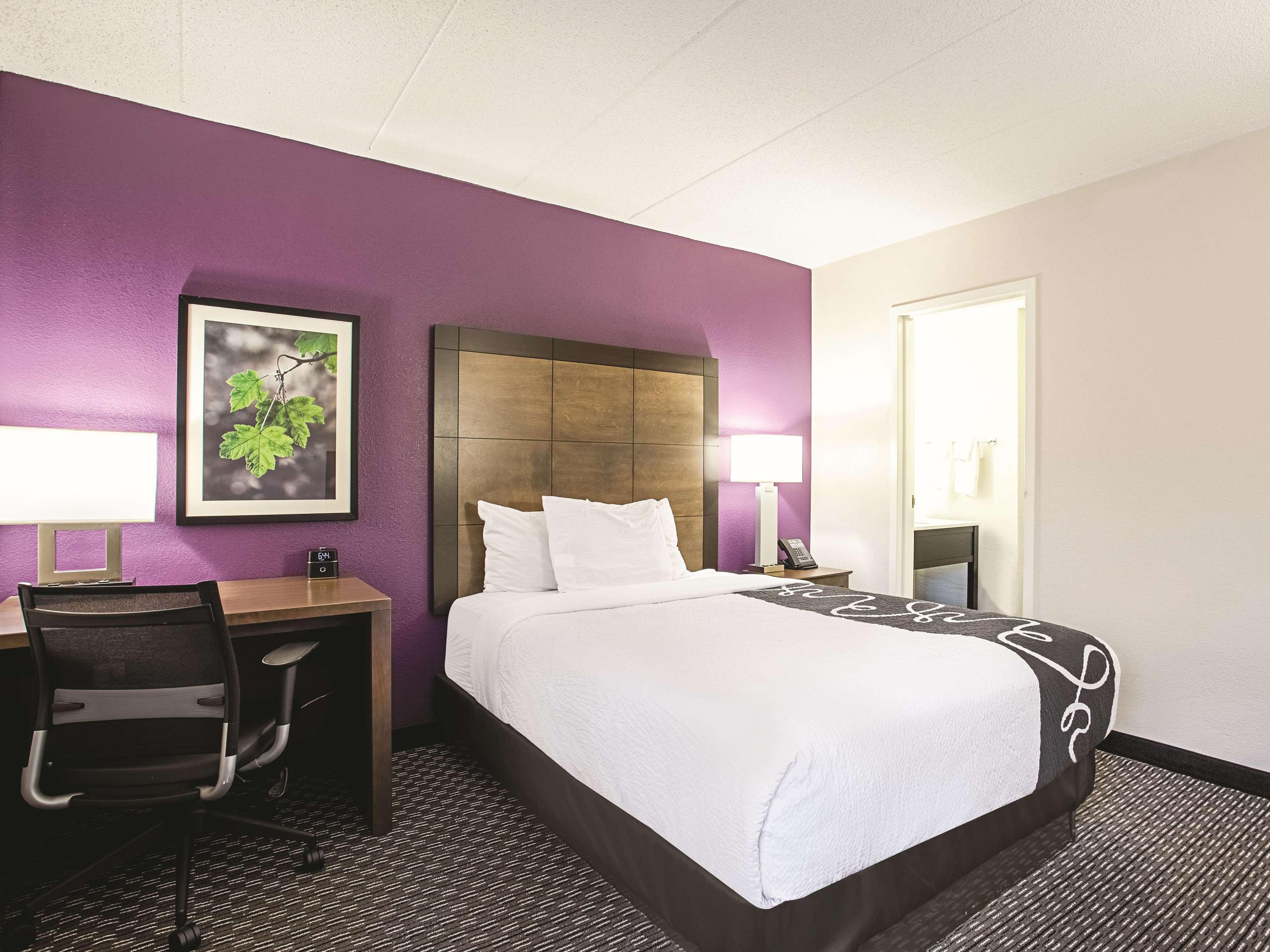 La Quinta By Wyndham Baltimore N / White Marsh Rosedale Exterior photo
