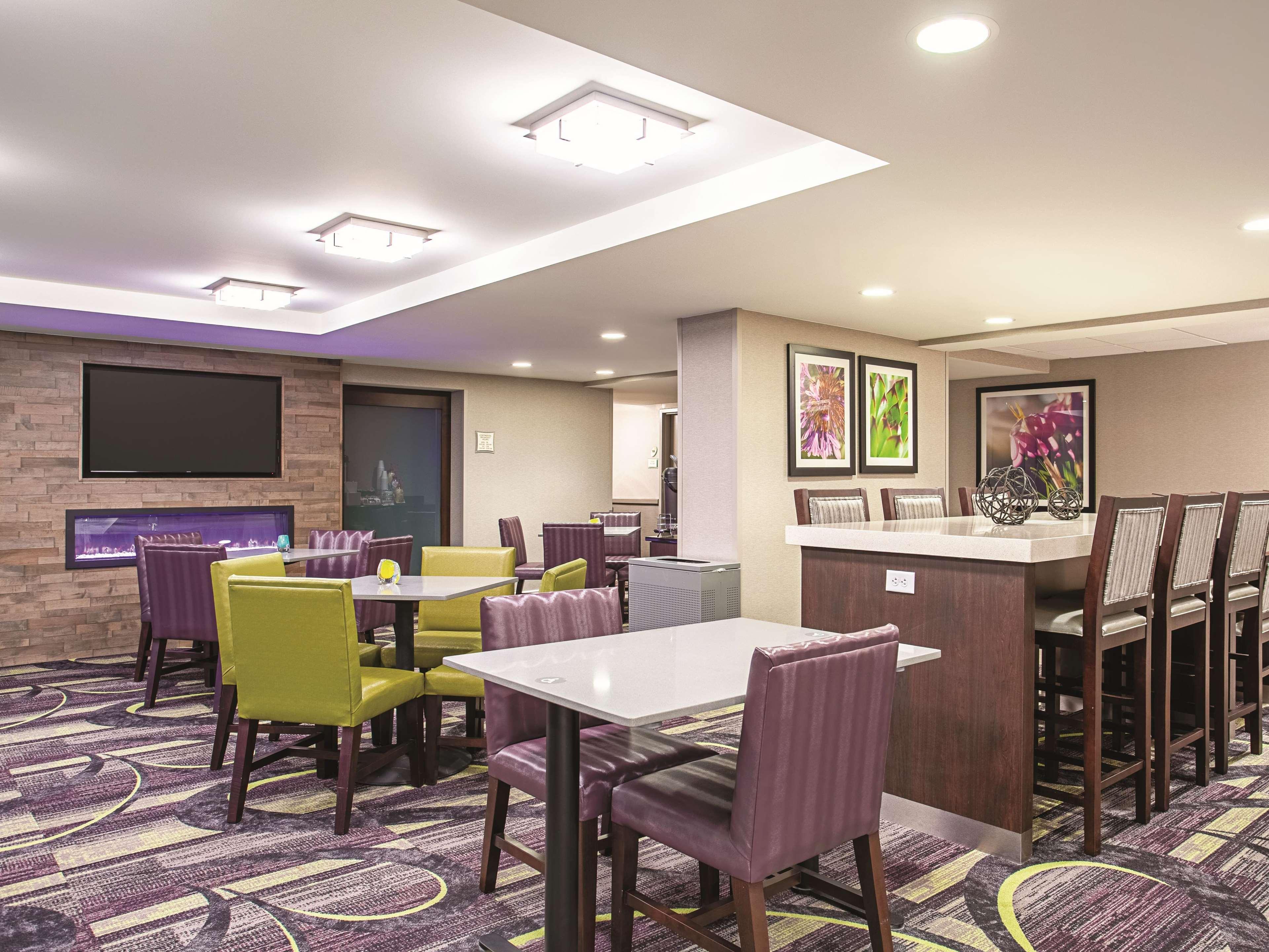 La Quinta By Wyndham Baltimore N / White Marsh Rosedale Exterior photo